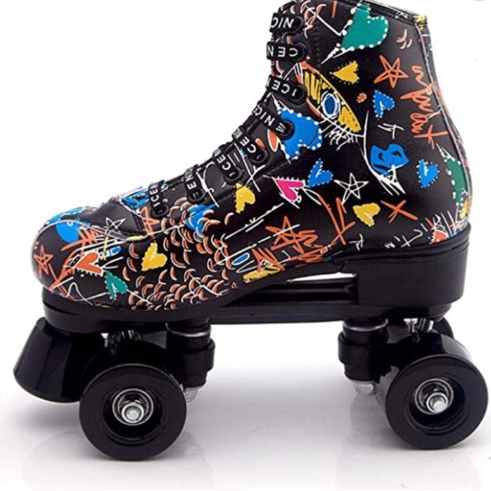 Black  with design skates woman